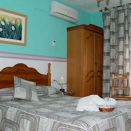 גרנדה Hostal Londres מראה חיצוני תמונה
