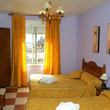 גרנדה Hostal Londres מראה חיצוני תמונה
