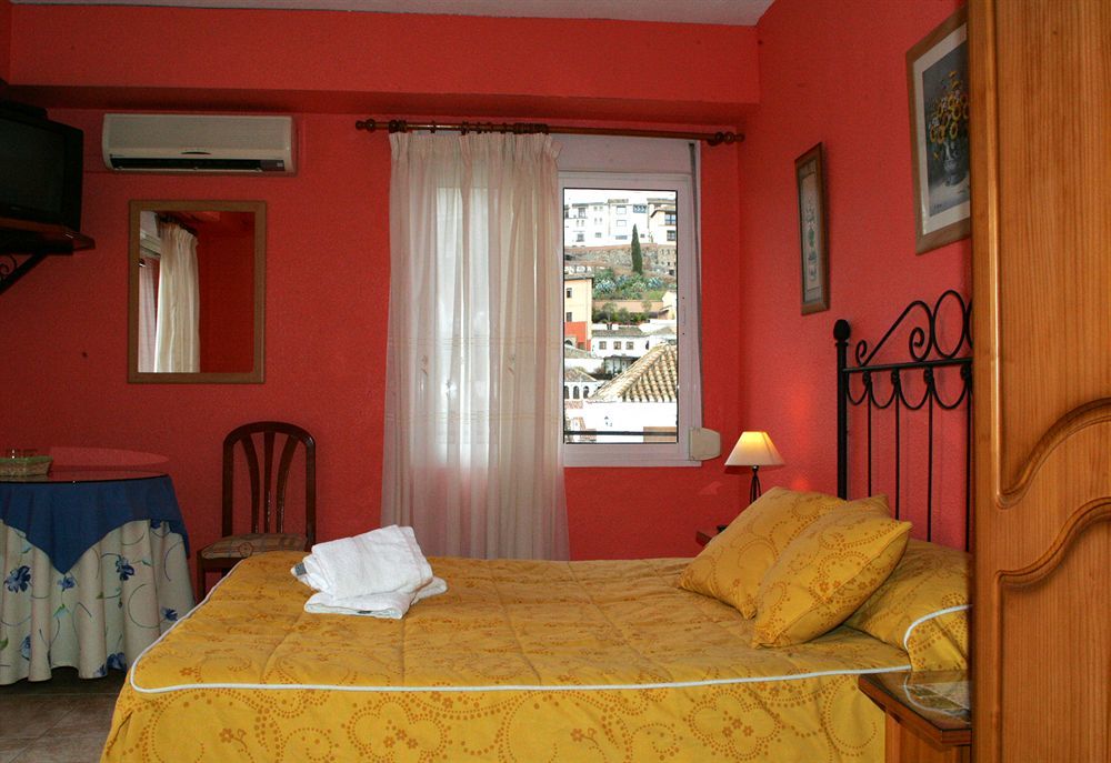 גרנדה Hostal Londres מראה חיצוני תמונה
