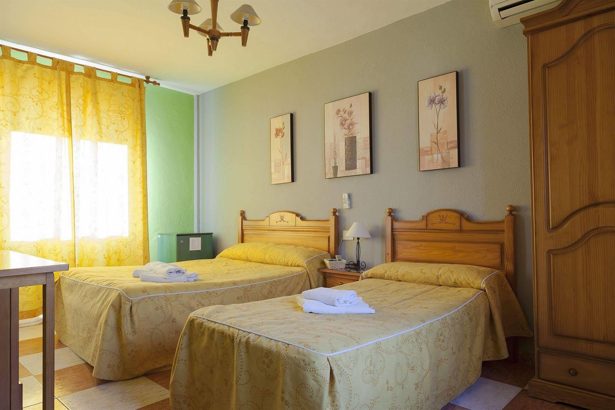 גרנדה Hostal Londres מראה חיצוני תמונה